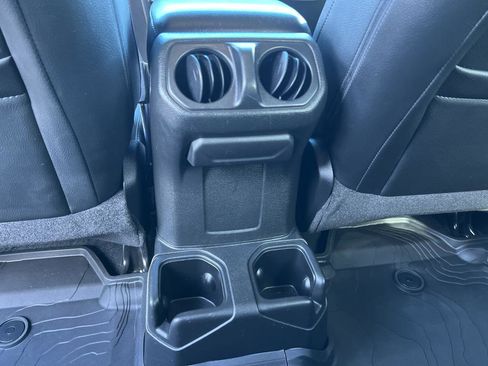 Certified 2023 Jeep Wrangler Unlimited Sport image 18