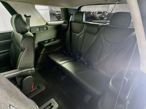 Used 2025 Hyundai Palisade SEL FWD image 30