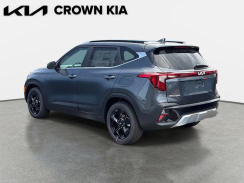 New 2026 Kia Seltos EX FWD image 8