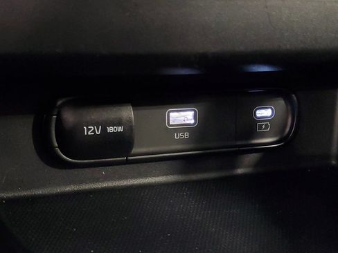 Used 2025 Kia Seltos S FWD image 22
