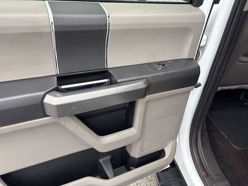 Used 2018 Ford F150 XLT w/ Trailer Tow Package image 11