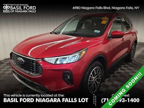 Used 2023 Ford Escape SE image 1