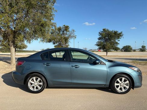 Used 2011 MAZDA MAZDA3 i Touring FWD image 52