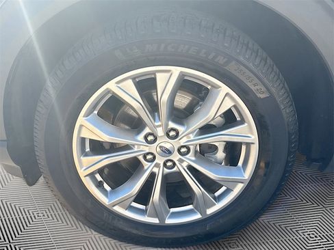 Used 2021 Ford Explorer Limited w/ Equipment Group 301A image 35