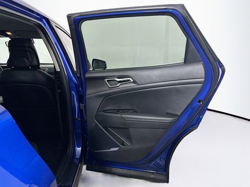 Used 2023 Kia Sportage EX image 29