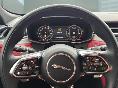 Used 2026 Jaguar F-PACE R-Dynamic S AWD/4WD image 18