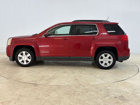 Used 2013 GMC Terrain SLE w/ Convenience Package FWD image 2
