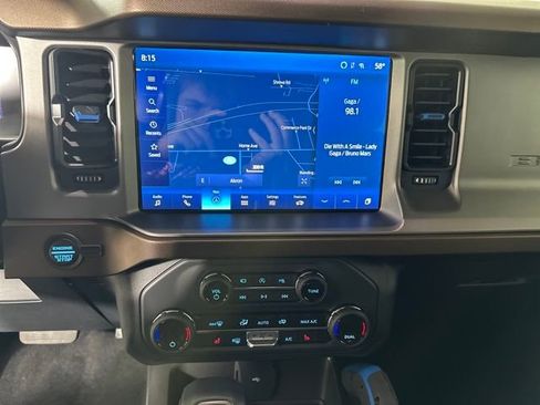 Used 2023 Ford Bronco Outer Banks image 22