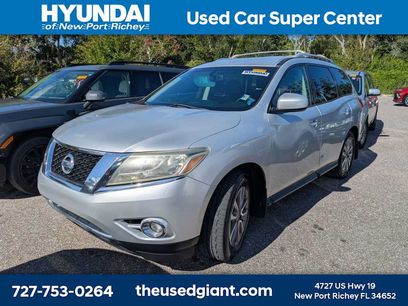 Used 2015 Nissan Pathfinder SV