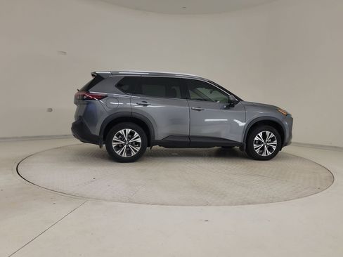 Used 2021 Nissan Rogue SV w/ Premium Package image 6