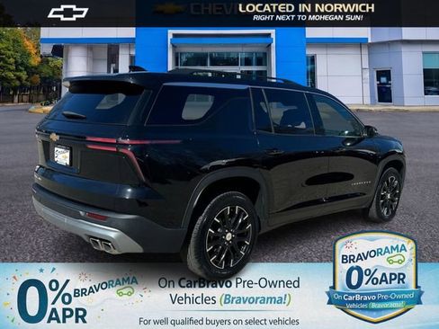 Used 2025 Chevrolet Traverse LT w/ Sun and Wheel Package AWD/4WD image 5