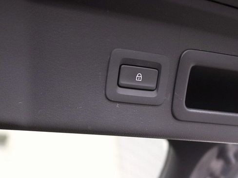 Used 2024 MAZDA CX-30 AWD 2.5 S w/ Select Sport Pkg image 17