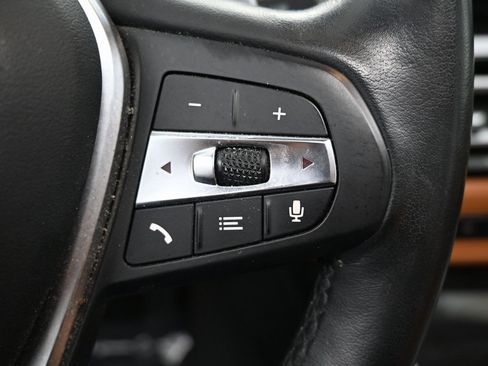 Used 2023 BMW 330i xDrive Sedan w/ Premium Package image 21