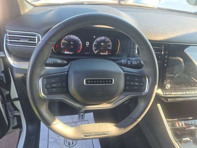 Used 2023 Jeep Wagoneer Series II AWD/4WD image 11