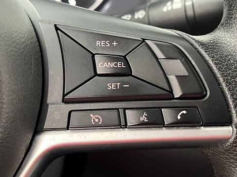 Used 2024 Nissan Altima 2.5 SV AWD/4WD image 44