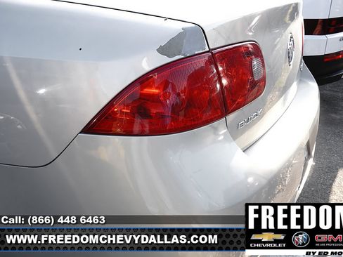Used 2008 Buick Lucerne CXL FWD image 8