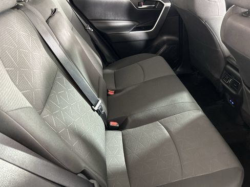 Used 2022 Toyota RAV4 XLE w/ Convenience Package FWD image 26