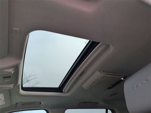 Used 2018 GMC Yukon Denali w/ Denali Ultimate Package image 21