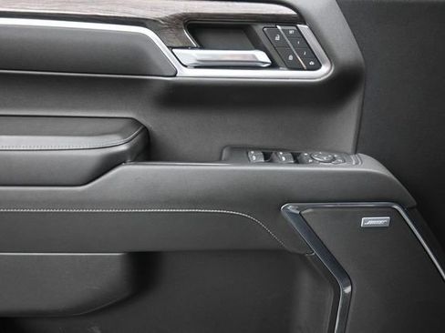 Used 2022 Chevrolet Silverado 1500 LTZ AWD/4WD image 24