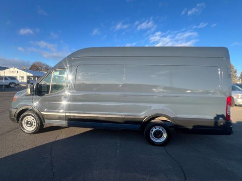 Used 2020 Ford Transit 250 148 High Roof Extended image 2