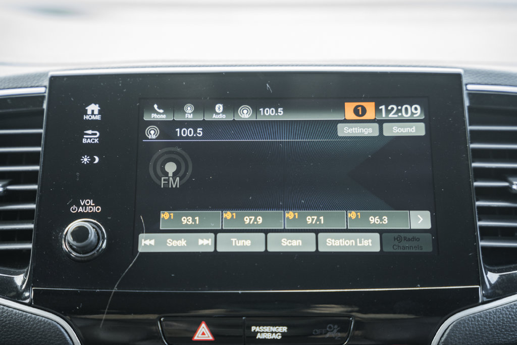 Certified 2025 Honda Passport EX-L image 22