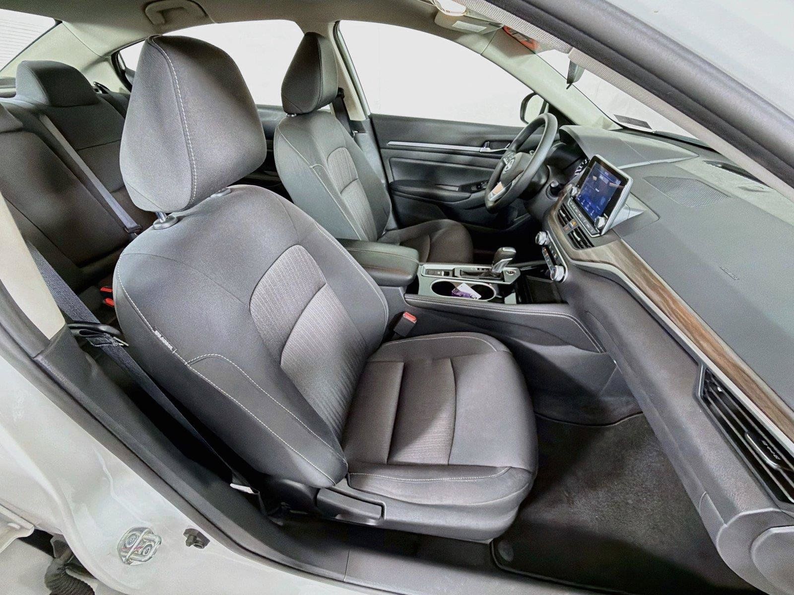 Used 2023 Nissan Altima 2.5 SV AWD/4WD image 29