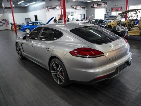 Used 2016 Porsche Panamera GTS AWD/4WD image 3