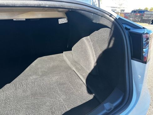 Used 2023 Tesla Model 3 Standard Range image 38