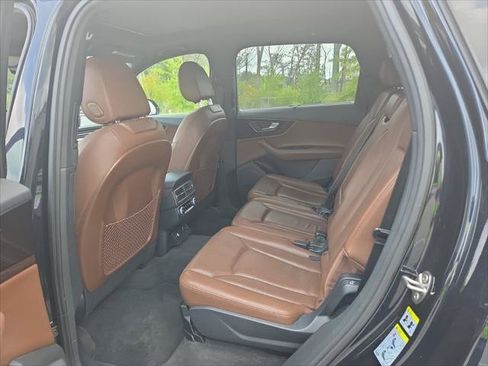 Used 2017 Audi Q7 3.0T Premium Plus w/ Premium Plus Package AWD/4WD image 14