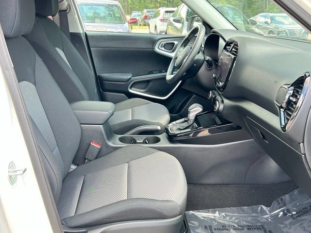 Certified 2023 Kia Soul S FWD image 16