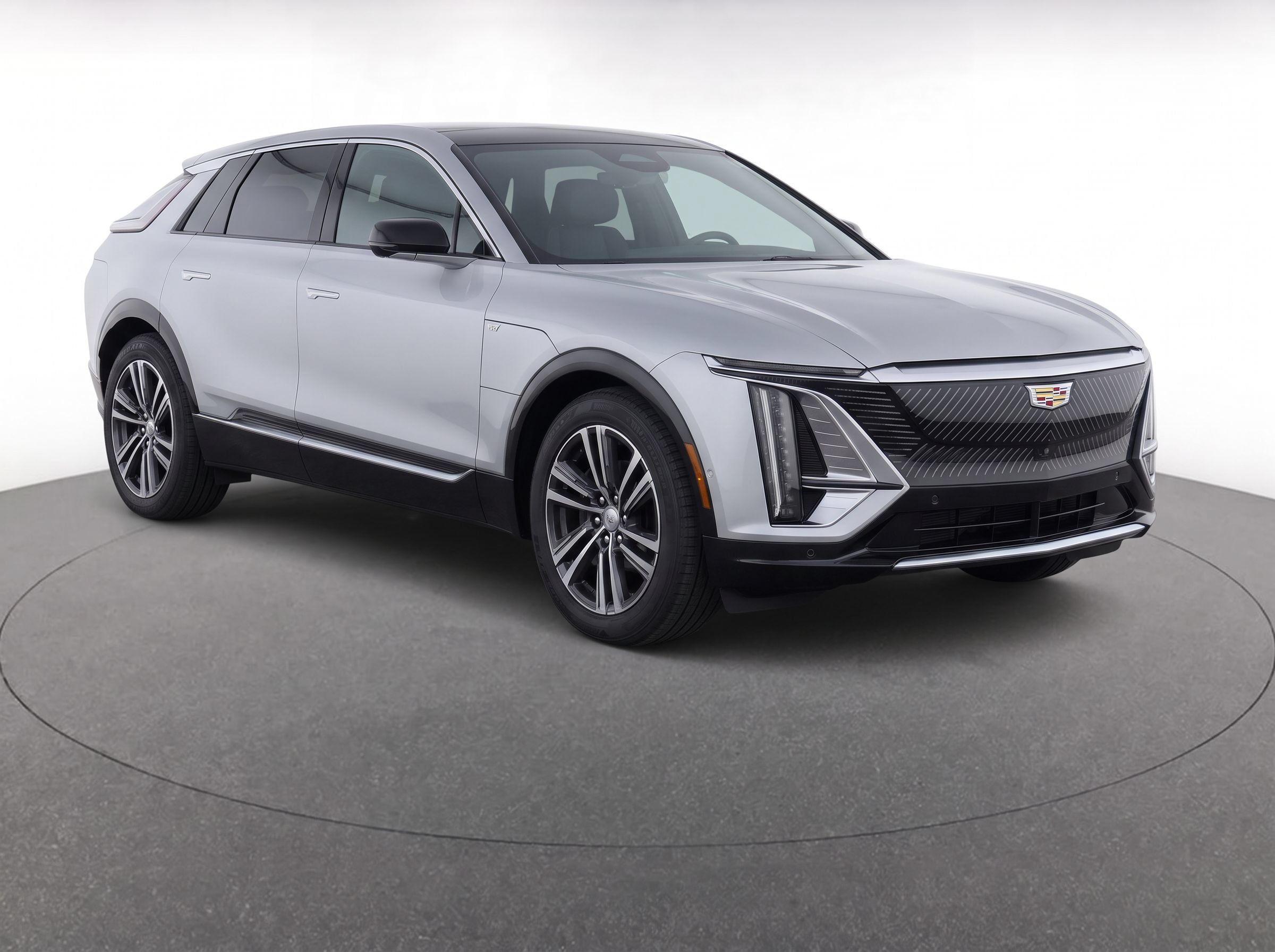 Certified 2024 Cadillac Lyriq Luxury RWD image 2