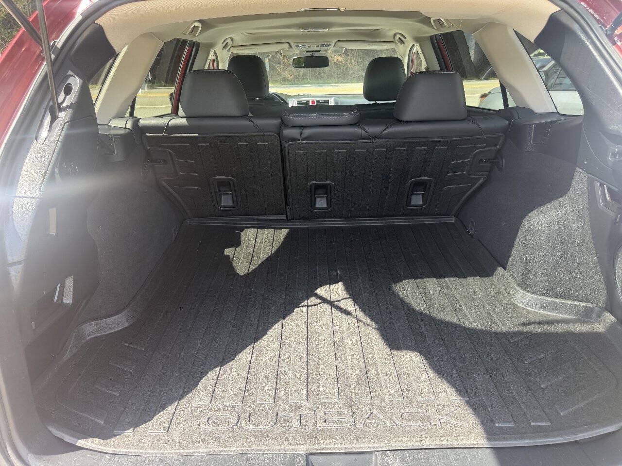 Used 2015 Subaru Outback 3.6R Limited AWD/4WD image 12