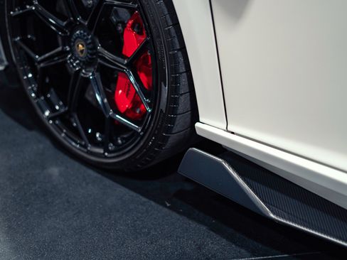 Used 2020 Lamborghini Aventador SVJ AWD/4WD image 21