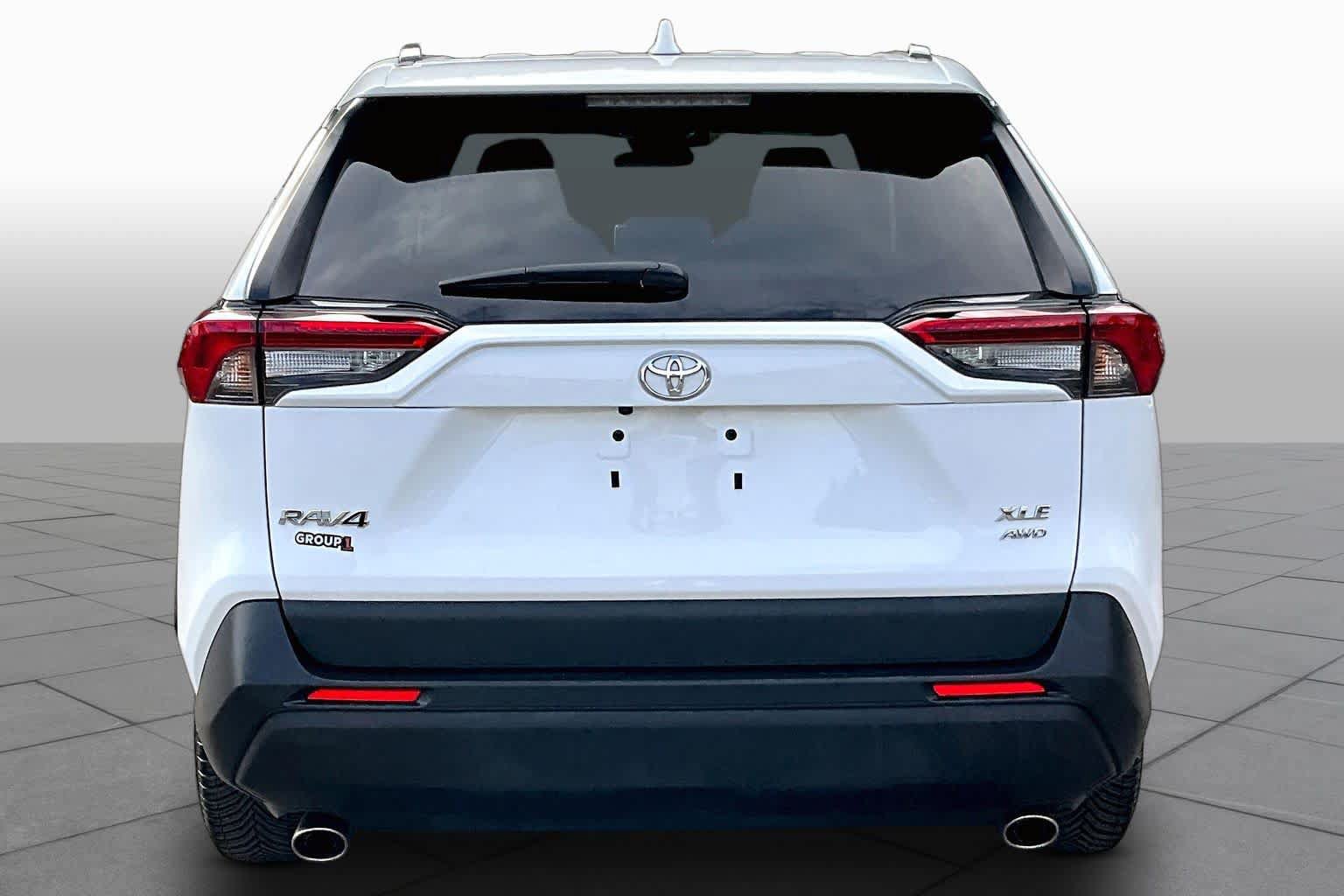 Used 2023 Toyota RAV4 XLE w/ Convenience Package AWD/4WD image 5
