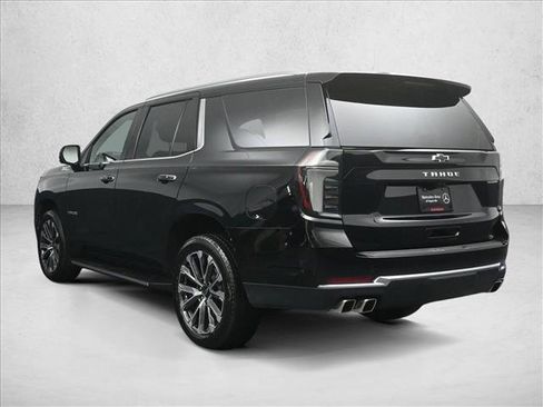 Used 2025 Chevrolet Tahoe High Country AWD/4WD image 6