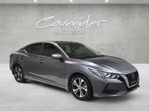 Used 2022 Nissan Sentra SV image 2