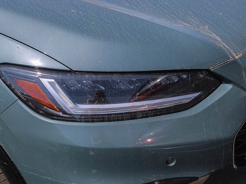 Used 2025 Honda HR-V EX-L image 2