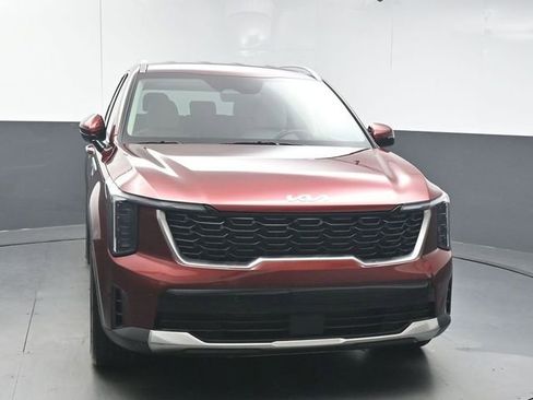 Used 2025 Kia Sorento S FWD image 3