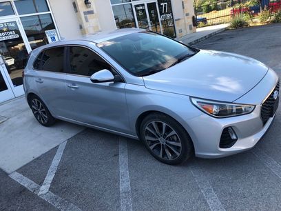Used 2018 Hyundai Elantra GT w/ Style Package 02