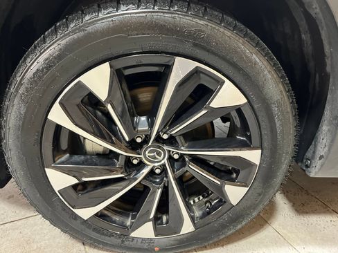 Certified 2025 MAZDA CX-50 2.5 Hybrid w/ Premium Plus Pkg AWD/4WD image 9