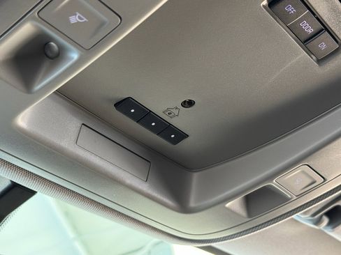 Used 2016 GMC Sierra 2500 SLT w/ Duramax Plus Package image 31