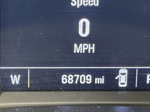 Certified 2024 Chevrolet Malibu LT FWD image 3