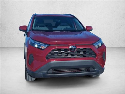 Used 2024 Toyota RAV4 XLE w/ Convenience Package FWD image 2