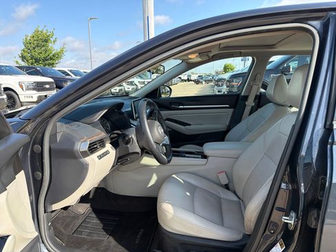 Used 2021 Nissan Altima 2.5 SL FWD image 11
