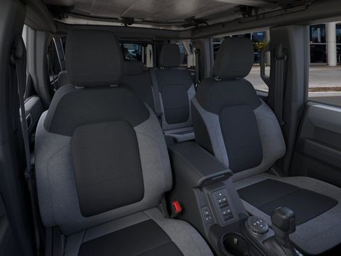 New 2025 Ford Bronco 4-Door AWD/4WD image 10