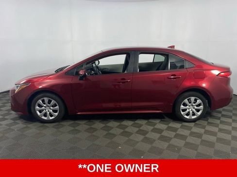 Used 2023 Toyota Corolla LE FWD image 5