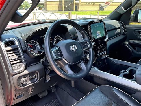Used 2023 RAM 1500 Laramie AWD/4WD image 13