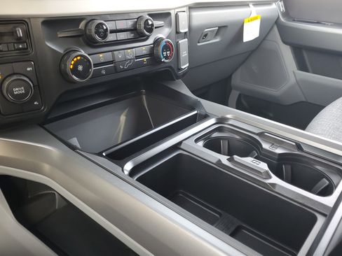 New 2026 Ford F450 XLT w/ 360-Degree Camera Package image 22