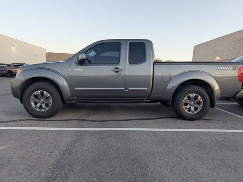 Used 2016 Nissan Frontier PRO-4X AWD/4WD image 6