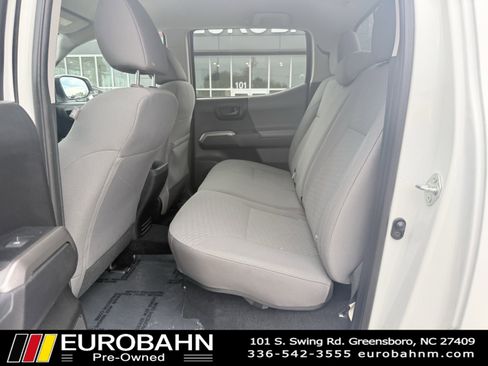 Used 2021 Toyota Tacoma SR5 RWD image 13